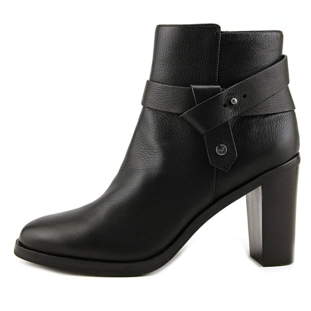 Adorable VIA SPIGA Black Leather Ankle Boots